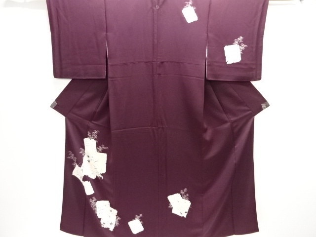 破れ色紙に菊模様一つ紋訪問着